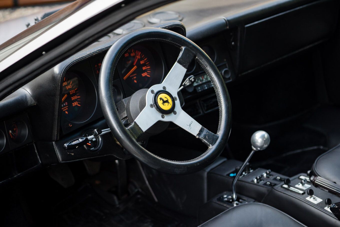 steering wheel Ferrari 512 BB