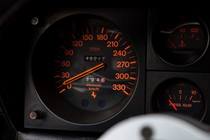 dashboard Ferrari 512 BB