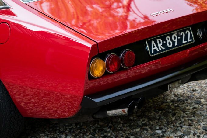 rear lights Ferrari 365gtc/4