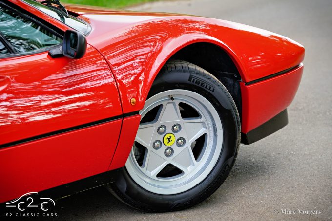 Ferrari 328 GTB