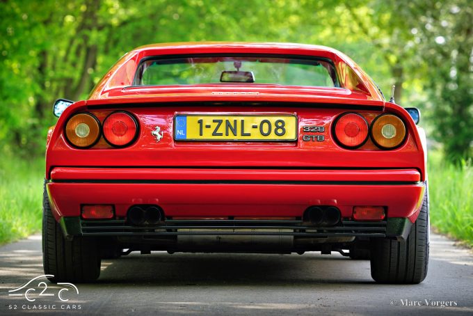 Ferrari 328 GTB