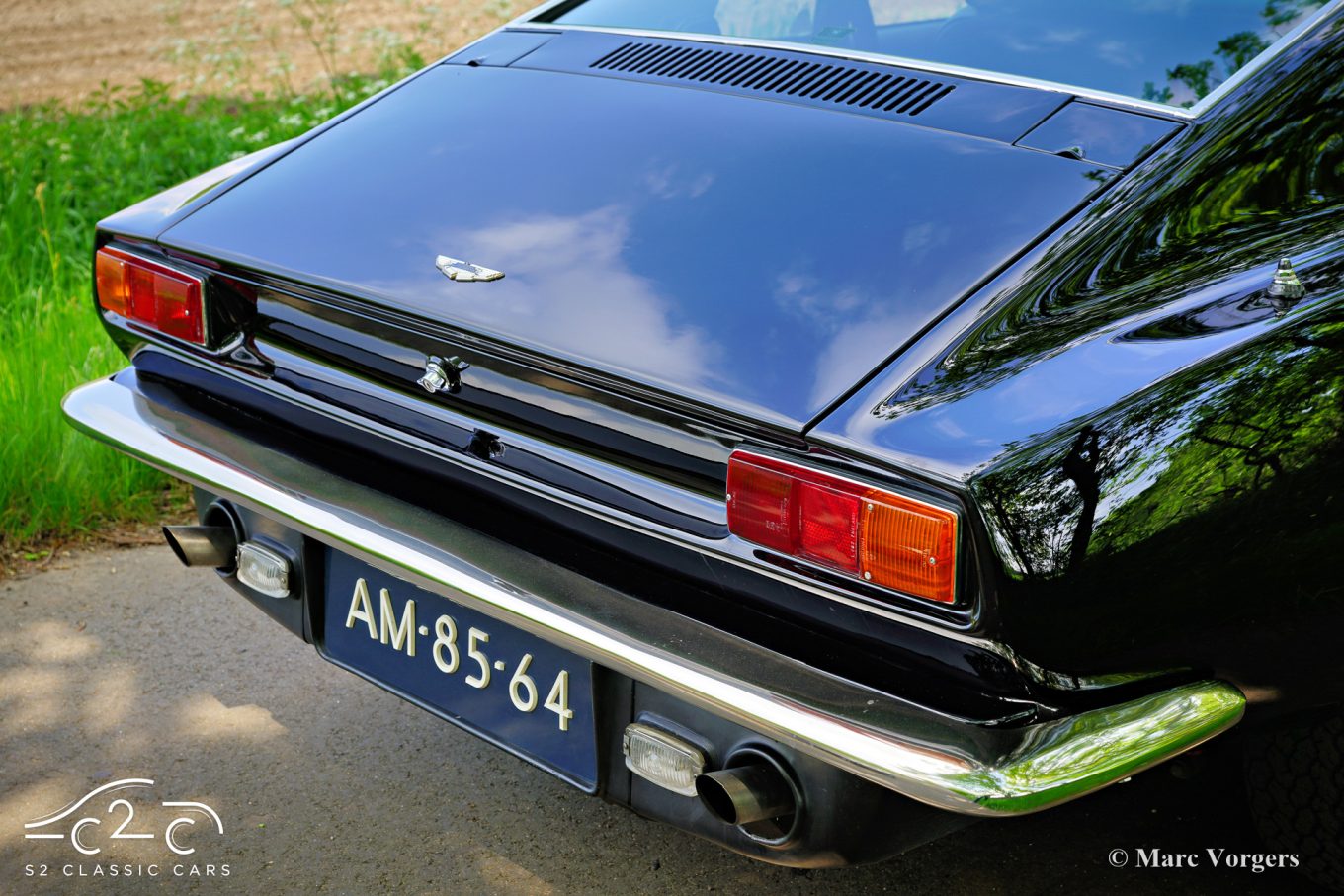 Aston Martin DBS V8 1972