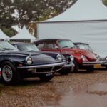 Maserati Mistral und Volkswagen Käfer 1303 LS bei Wheels in Mariënwaerdt 2025 bei S2 Classci Cars