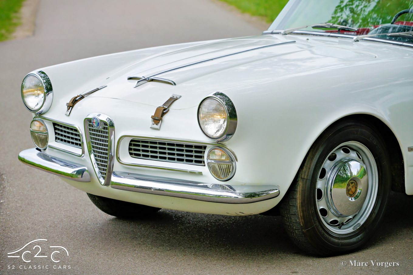 Alfa Romeo 2000 Touring Spider from 1959 for sale