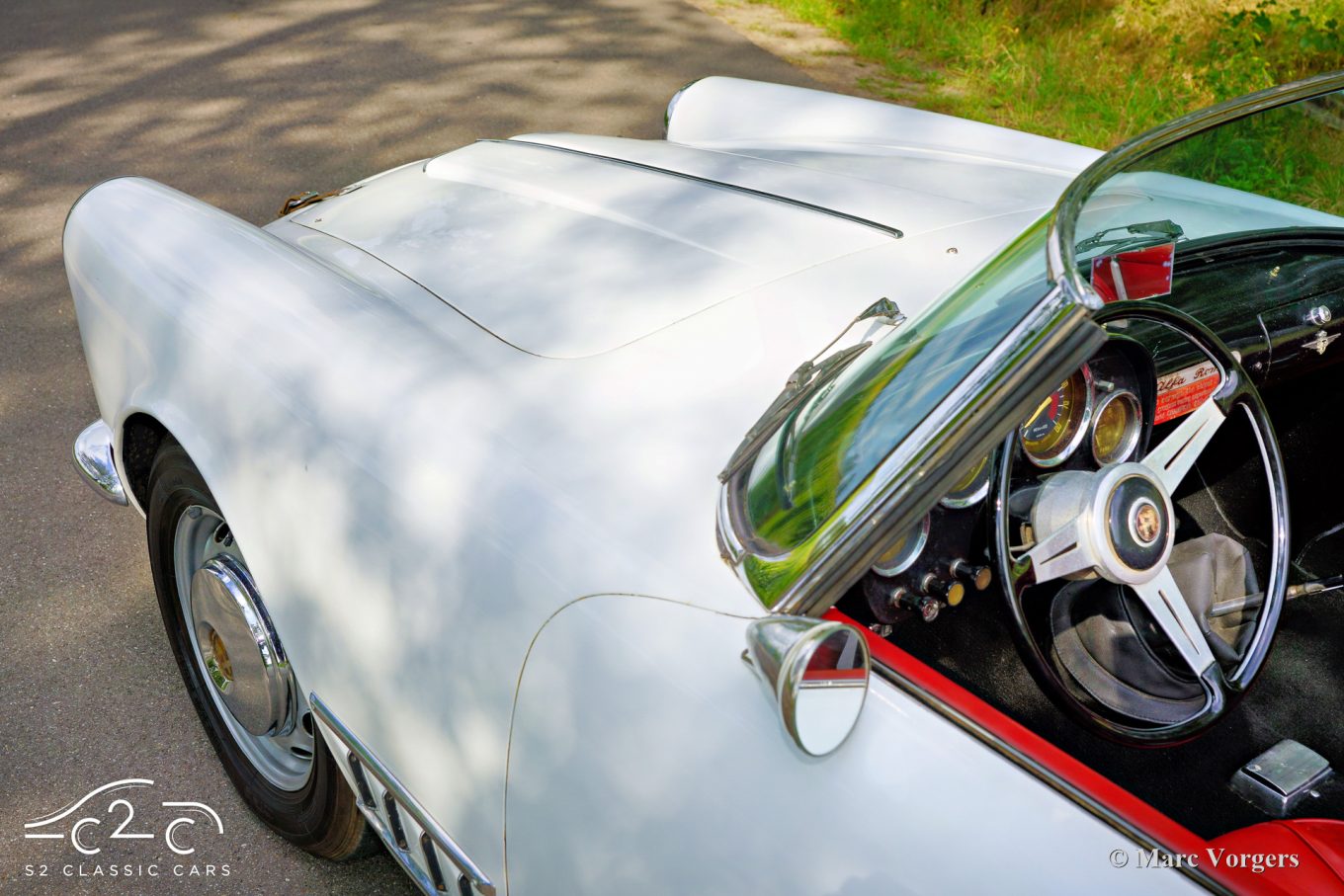 Alfa Romeo 2000 Touring Spider from 1959 for sale