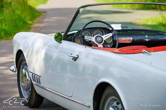 Alfa Romeo 2000 Touring Spider from 1959 for sale