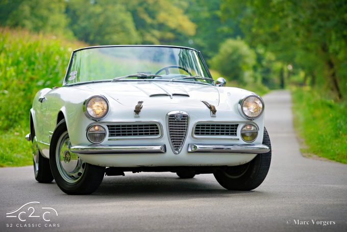 Alfa Romeo 2000 Touring Spider from 1959 for sale