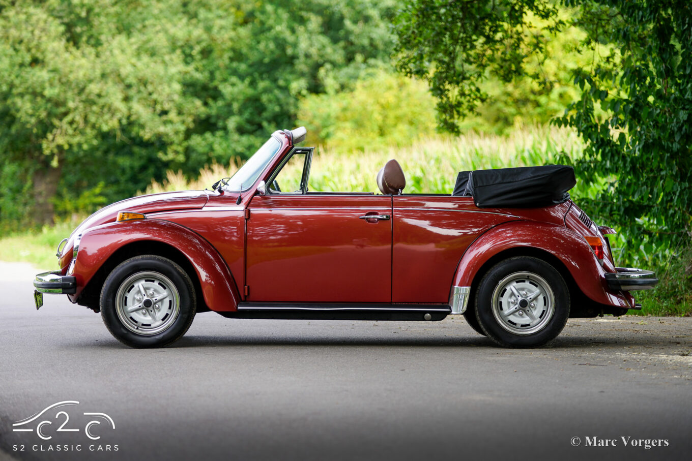 Volkswagen Beetle 1303 LS Cabriolet Fuel injection Champagne Edition 2 1978