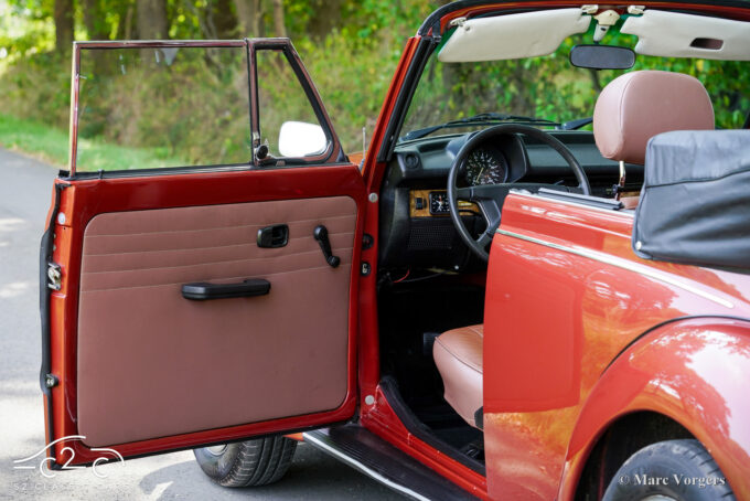 Volkswagen Beetle 1303 LS Cabriolet Fuel injection Champagne Edition 2 1978