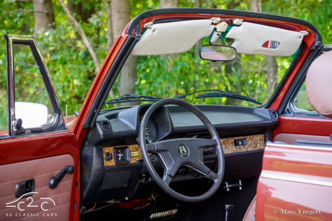 Volkswagen Beetle 1303 LS Cabriolet Fuel injection Champagne Edition 2 1978