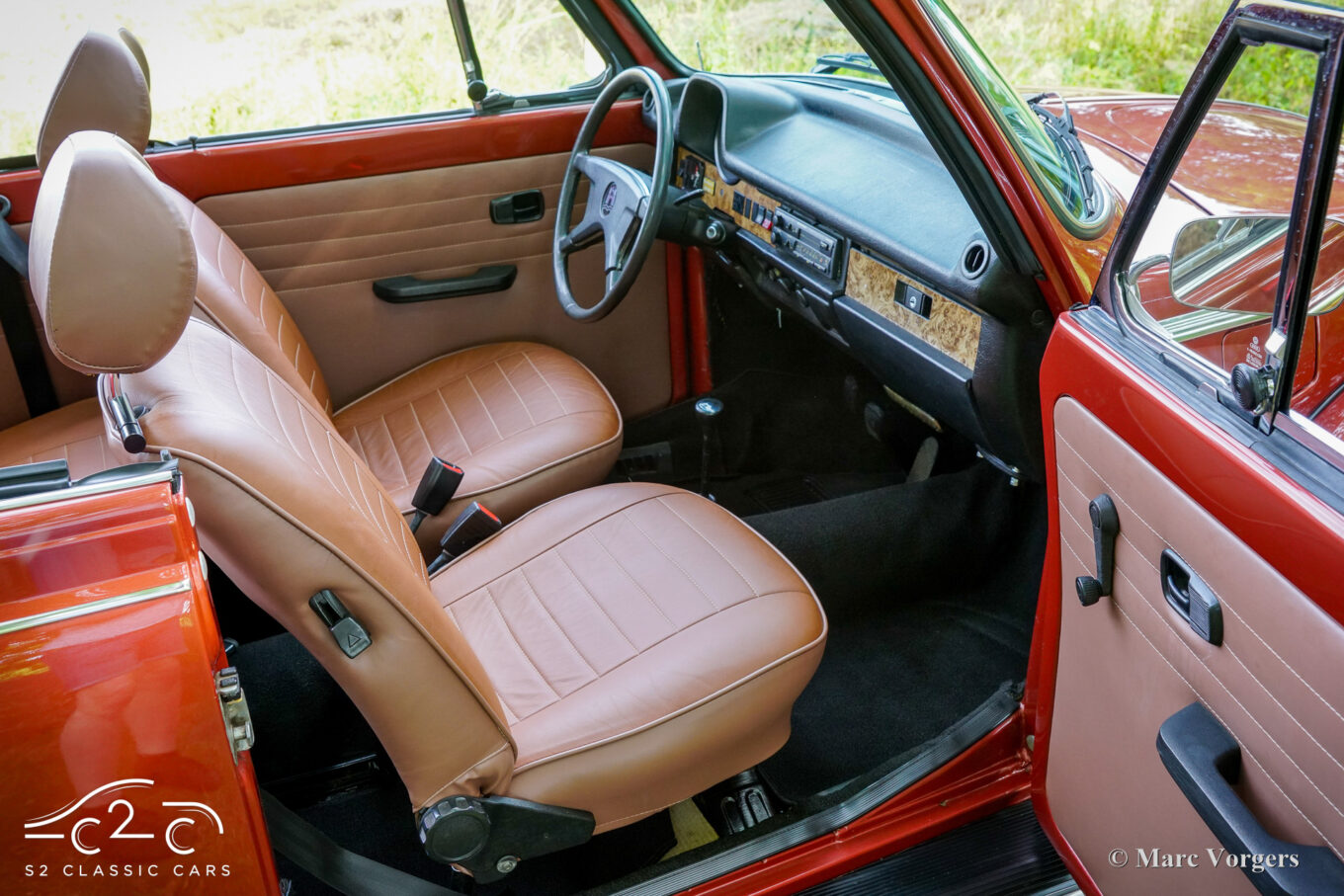 Volkswagen Beetle 1303 LS Cabriolet Fuel injection Champagne Edition 2 1978