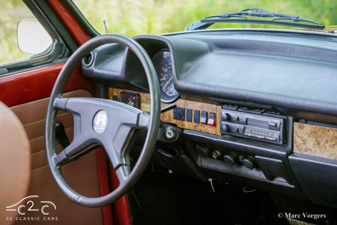 Volkswagen Beetle 1303 LS Cabriolet Fuel injection Champagne Edition 2 1978