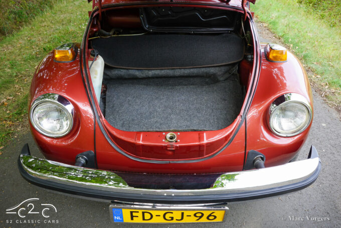 Volkswagen Beetle 1303 LS Cabriolet Fuel injection Champagne Edition 2 1978