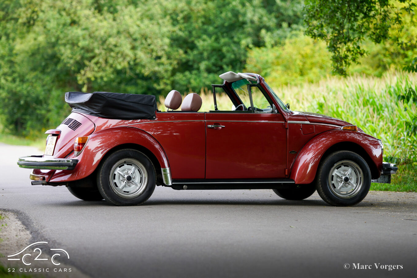 Volkswagen Beetle 1303 LS Cabriolet Fuel injection Champagne Edition 2 1978