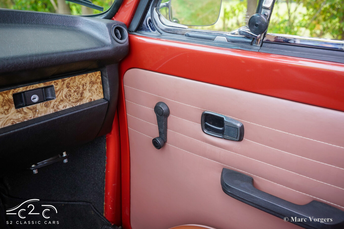 Volkswagen Beetle 1303 LS Cabriolet Fuel injection Champagne Edition 2 1978