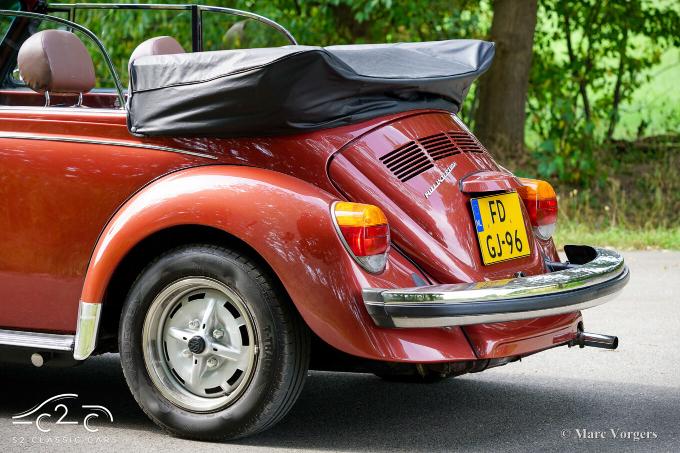 Volkswagen Beetle 1303 LS Cabriolet Fuel injection Champagne Edition 2 1978