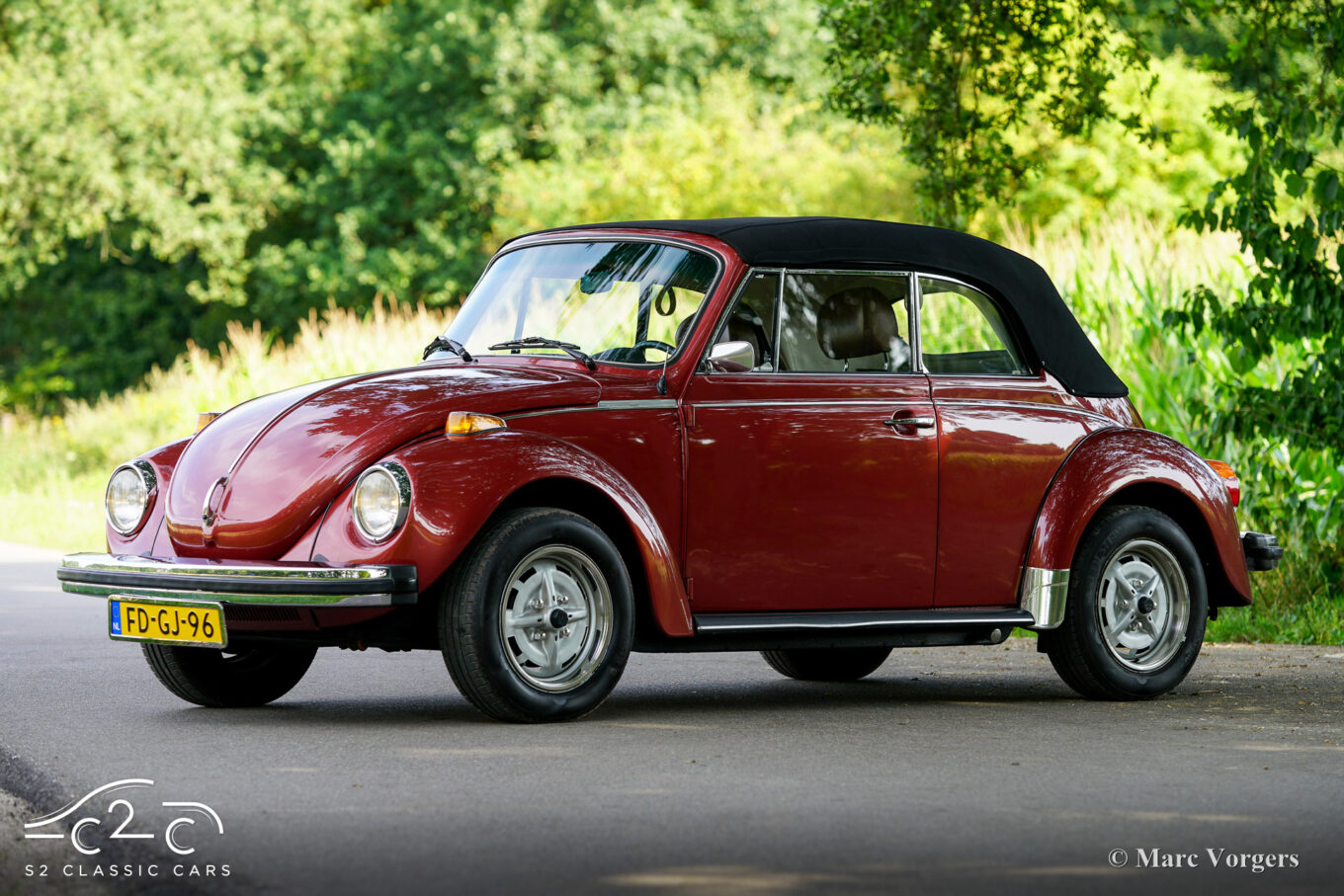 Volkswagen Beetle 1303 LS Cabriolet Fuel injection Champagne Edition 2 1978
