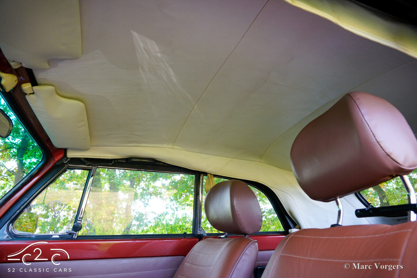 Volkswagen Beetle 1303 LS Cabriolet Fuel injection Champagne Edition 2 1978