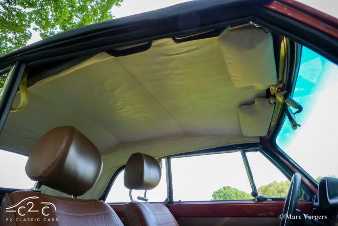 Volkswagen Beetle 1303 LS Cabriolet Fuel injection Champagne Edition 2 1978