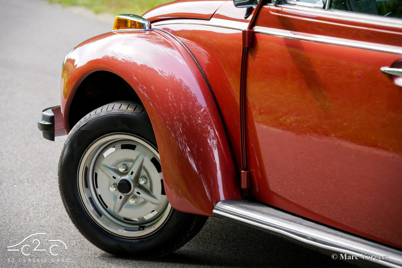 Volkswagen Beetle 1303 LS Cabriolet Fuel injection Champagne Edition 2 1978