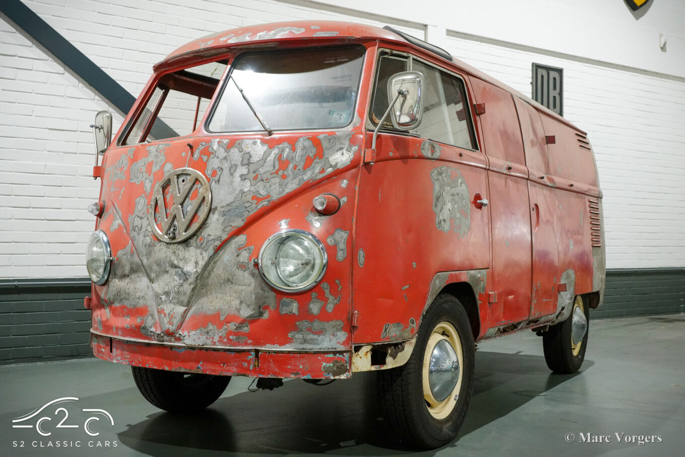 Volkswagen VW Bus T1 Transporter Double door