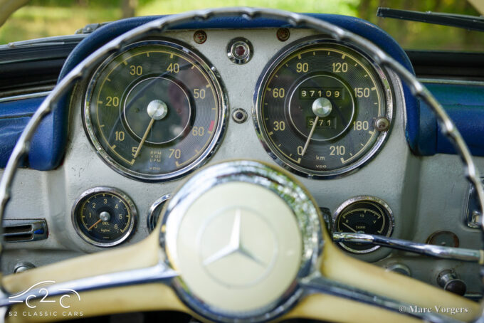 Mercedes 190SL uit 1955 te koop. 1000 Miglia eligible, hard top