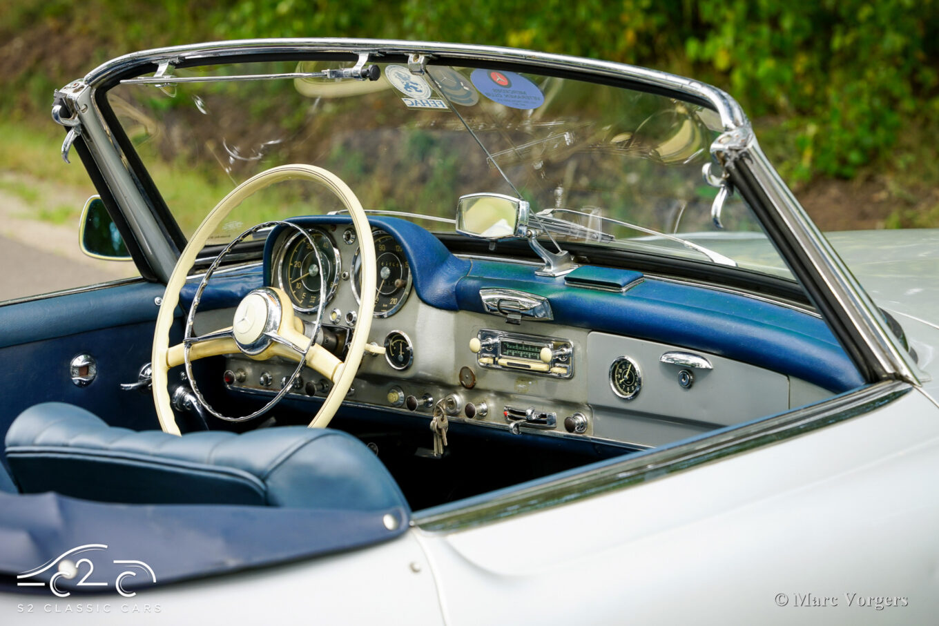 Mercedes 190SL uit 1955 te koop. 1000 Miglia eligible, hard top