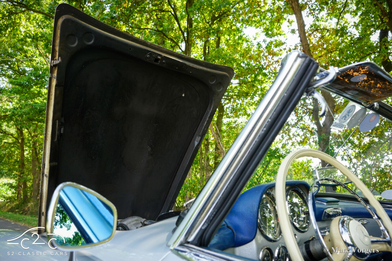 Mercedes 190SL uit 1955 te koop. 1000 Miglia eligible, hard top
