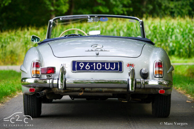 Mercedes 190SL uit 1955 te koop. 1000 Miglia eligible, hard top