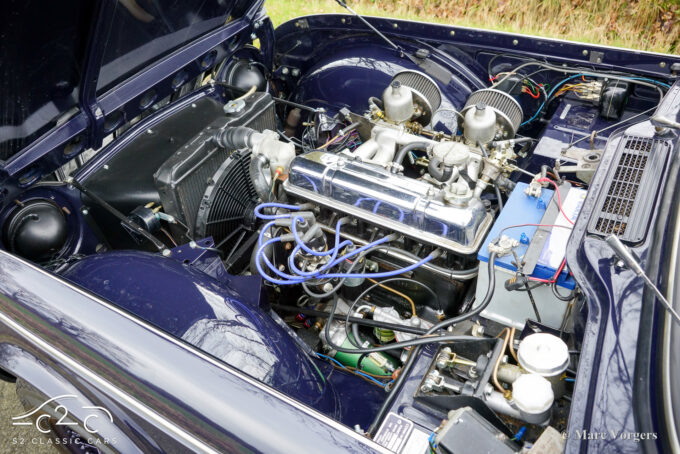 Triumph TR4A 1966 te koop Surrey top